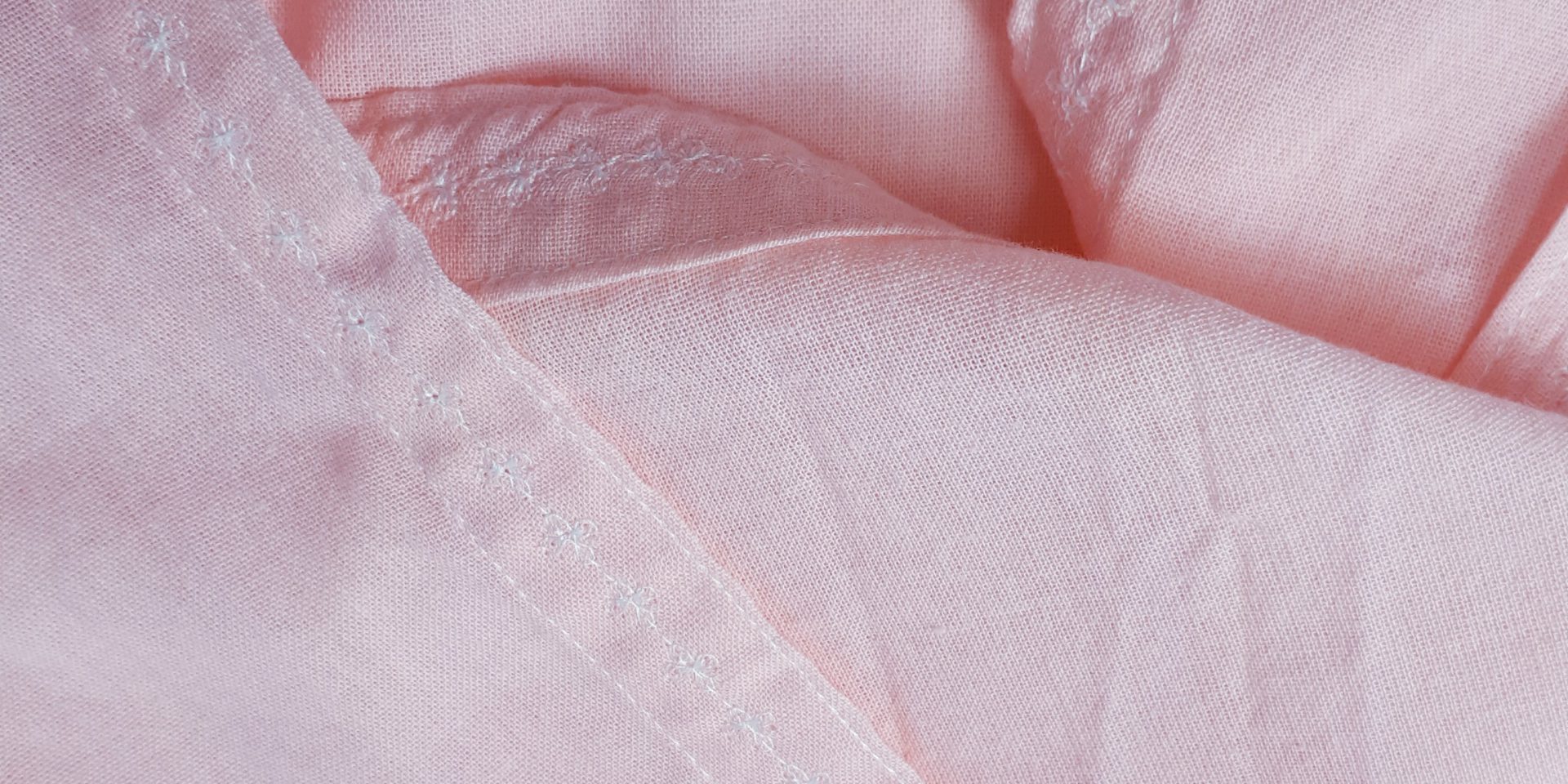 donakins soft pink guaze baby blanket